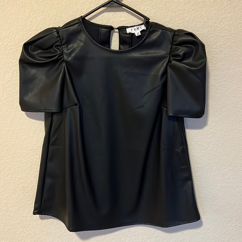 BLACK FAUX LEATHER PUFF SLEEVE BLOUSE